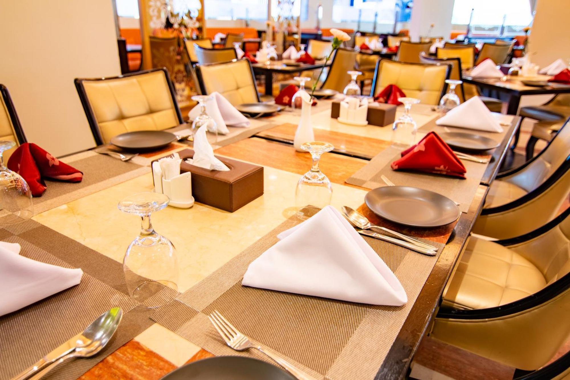 Garden Hotel Muscat By Royal Titan Group Ngoại thất bức ảnh