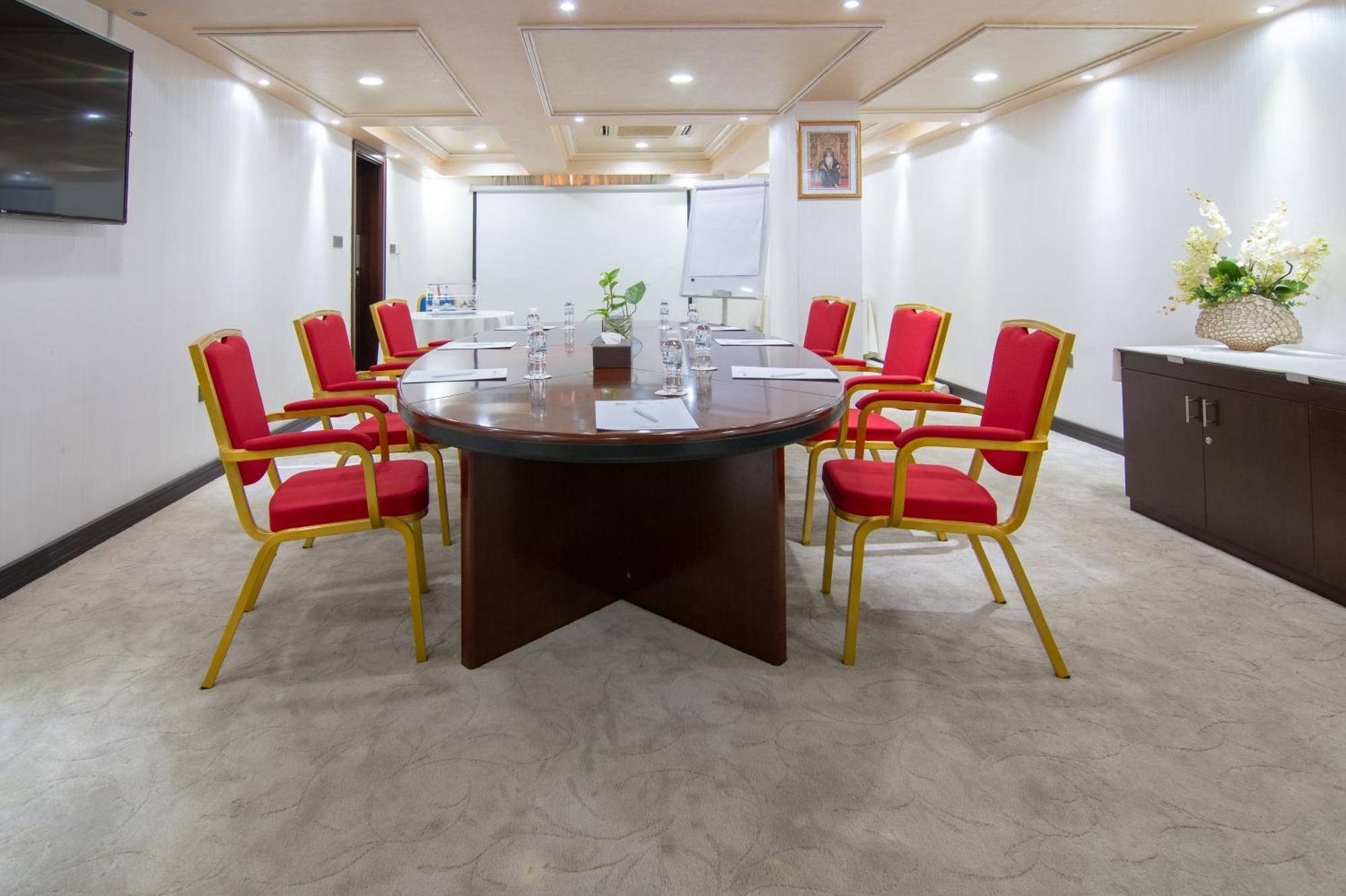 Garden Hotel Muscat By Royal Titan Group Ngoại thất bức ảnh